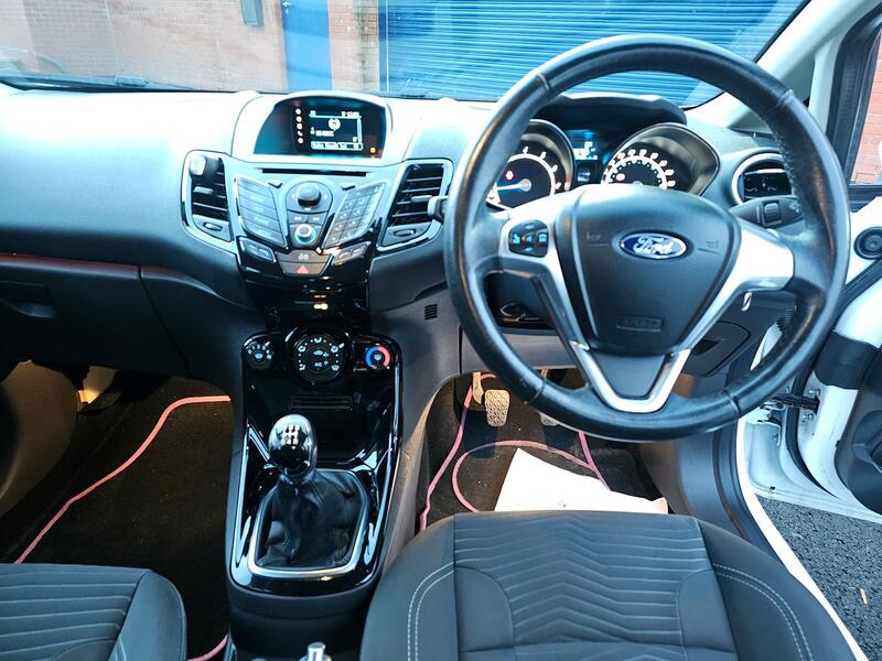 FORD FIESTA