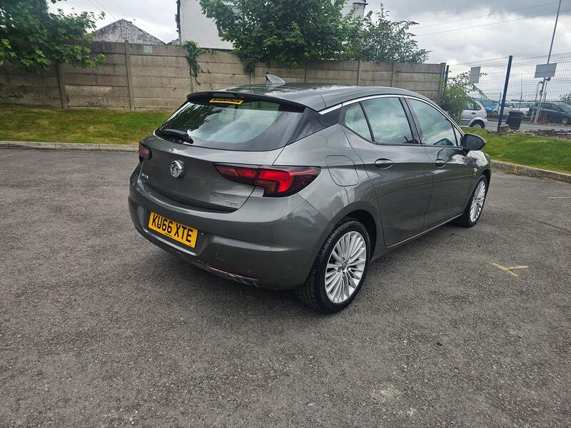 VAUXHALL ASTRA