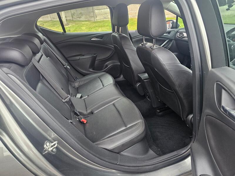 VAUXHALL ASTRA