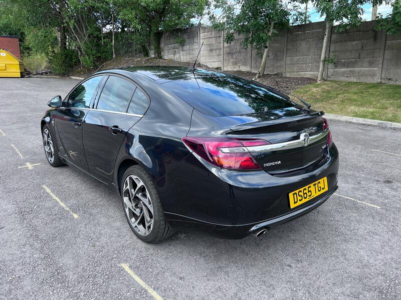 VAUXHALL INSIGNIA