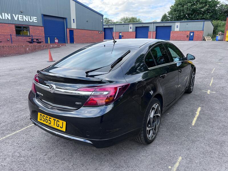 VAUXHALL INSIGNIA