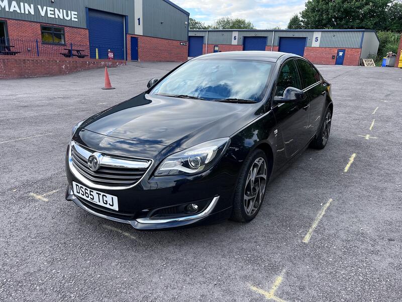 VAUXHALL INSIGNIA