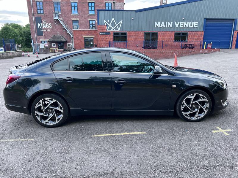 VAUXHALL INSIGNIA