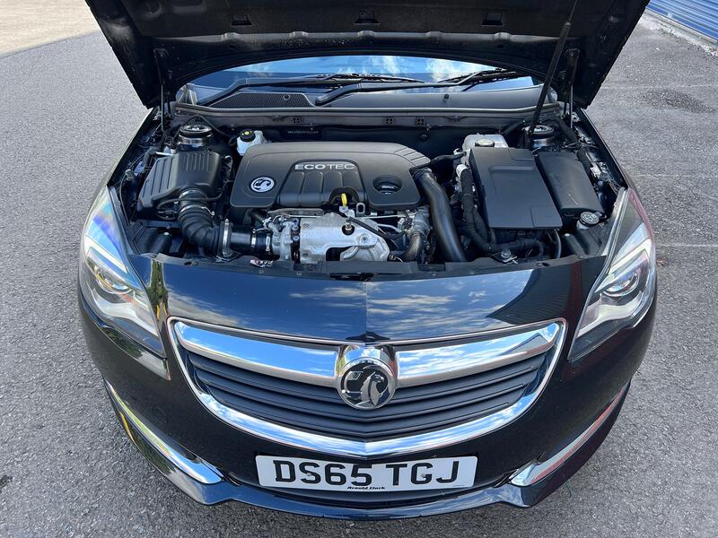 VAUXHALL INSIGNIA