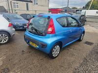 PEUGEOT 107