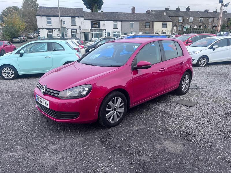VOLKSWAGEN GOLF
