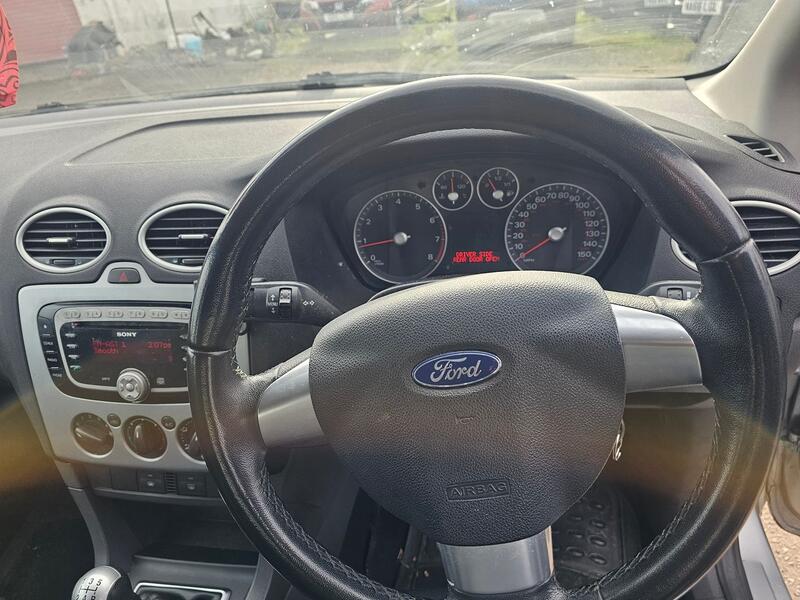 FORD FOCUS