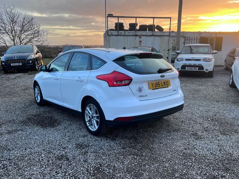FORD FOCUS