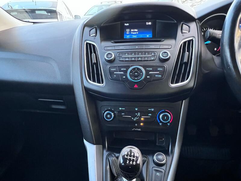 FORD FOCUS