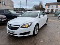 VAUXHALL INSIGNIA
