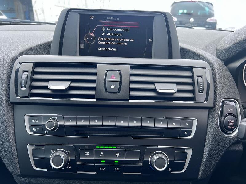 BMW 1 SERIES