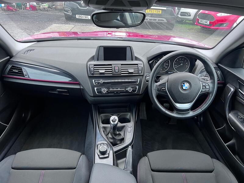 BMW 1 SERIES