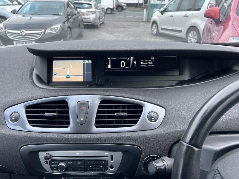 RENAULT SCENIC