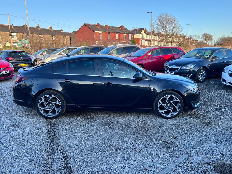 VAUXHALL INSIGNIA