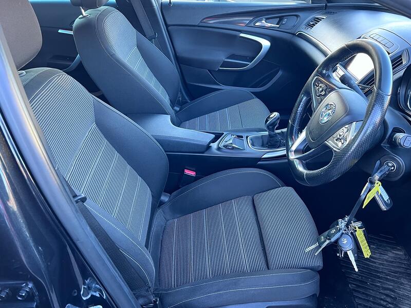 VAUXHALL INSIGNIA