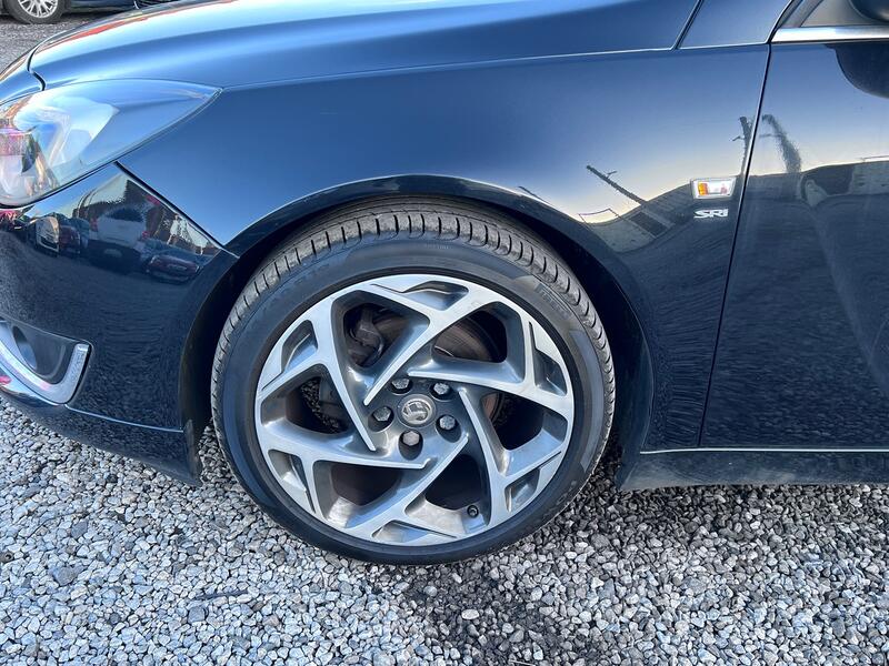 VAUXHALL INSIGNIA