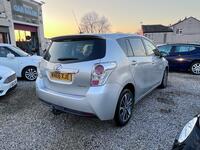TOYOTA VERSO