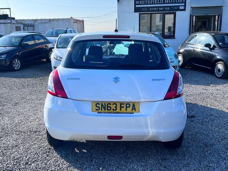 SUZUKI SWIFT