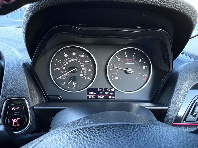 BMW 1 SERIES