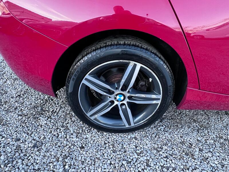 BMW 1 SERIES