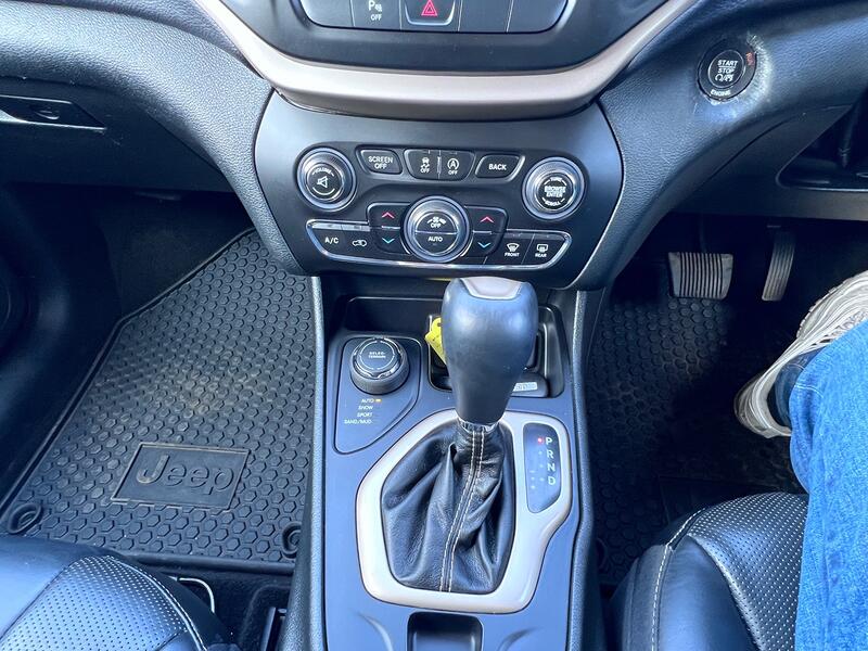JEEP CHEROKEE