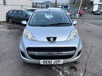 PEUGEOT 107