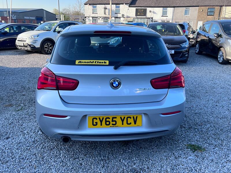 BMW 1 SERIES