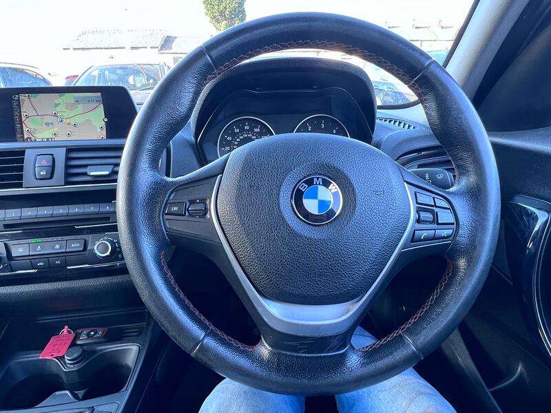 BMW 1 SERIES