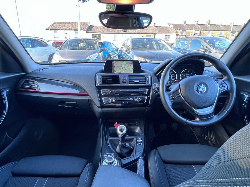 BMW 1 SERIES