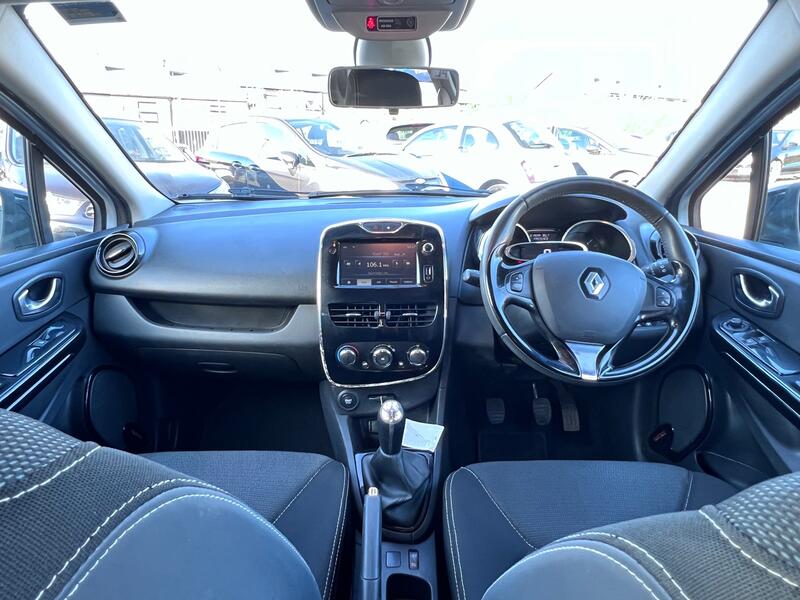 RENAULT CLIO
