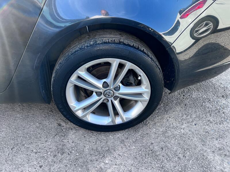 VAUXHALL INSIGNIA