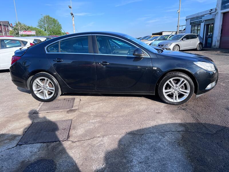VAUXHALL INSIGNIA