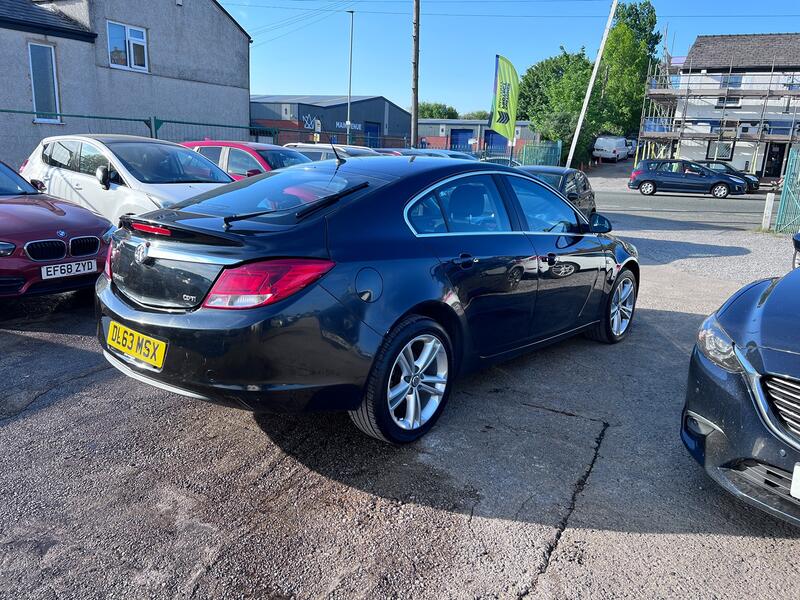 VAUXHALL INSIGNIA