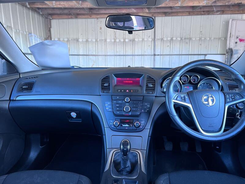 VAUXHALL INSIGNIA