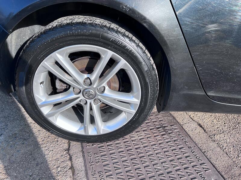 VAUXHALL INSIGNIA