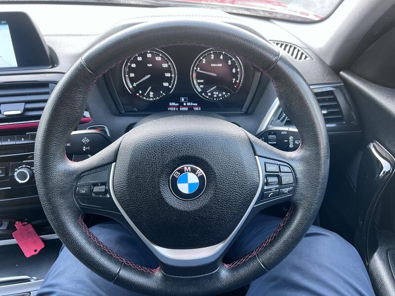 BMW 1 SERIES