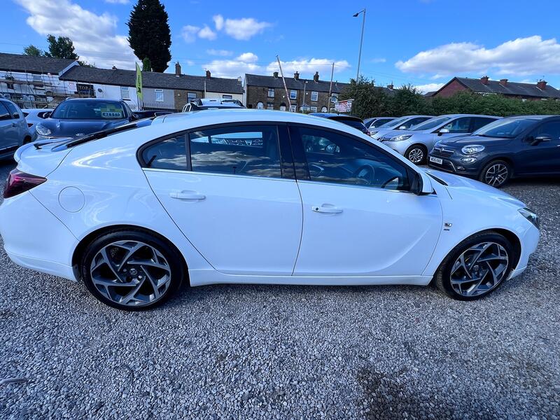 VAUXHALL INSIGNIA