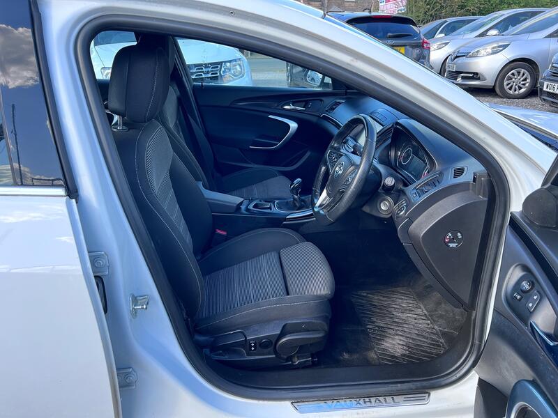 VAUXHALL INSIGNIA