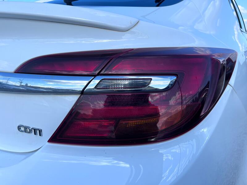 VAUXHALL INSIGNIA