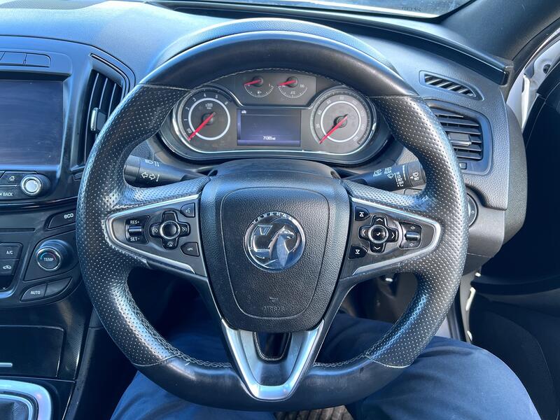 VAUXHALL INSIGNIA
