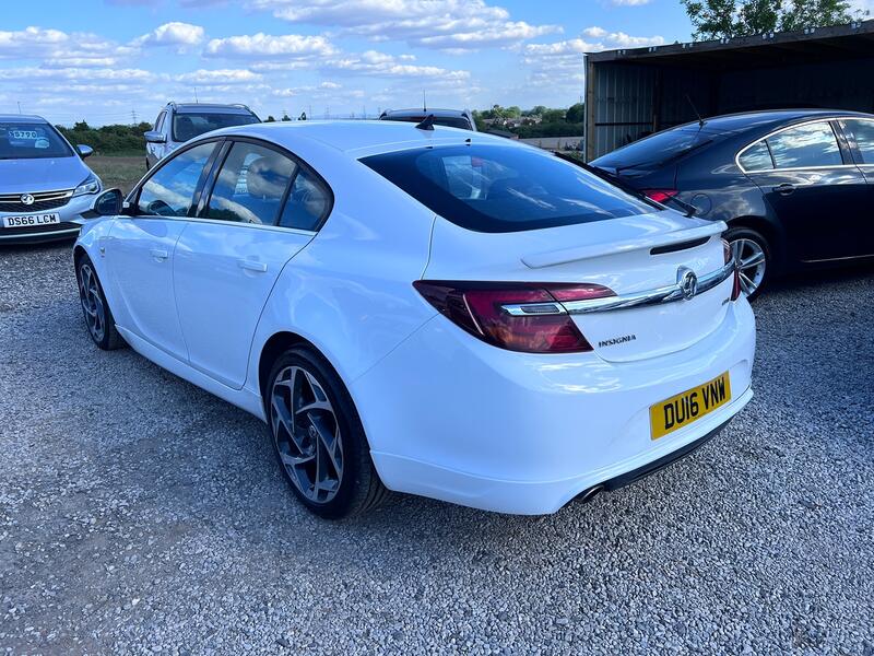 VAUXHALL INSIGNIA
