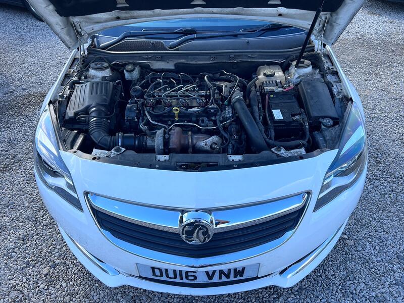 VAUXHALL INSIGNIA
