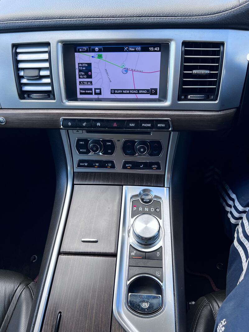 JAGUAR XF