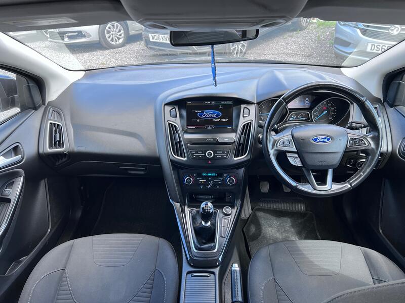 FORD FOCUS