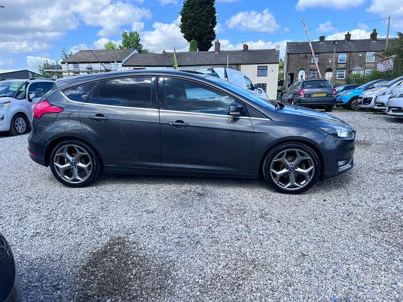 FORD FOCUS