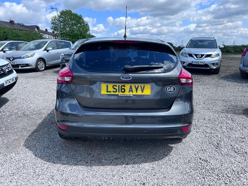 FORD FOCUS