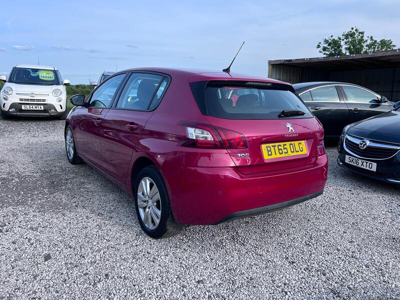 PEUGEOT 308