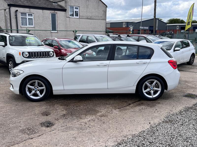 BMW 1 SERIES