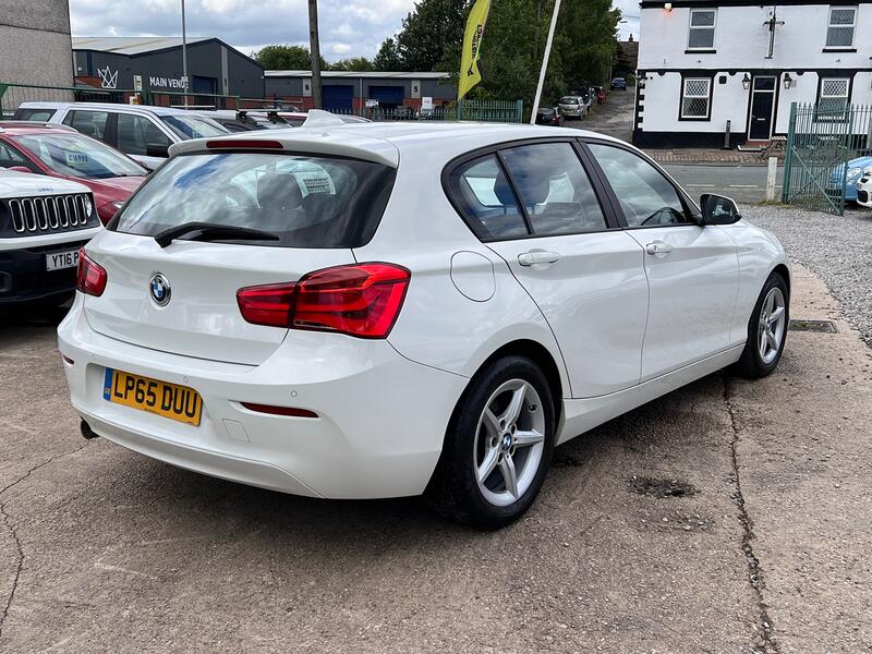 BMW 1 SERIES
